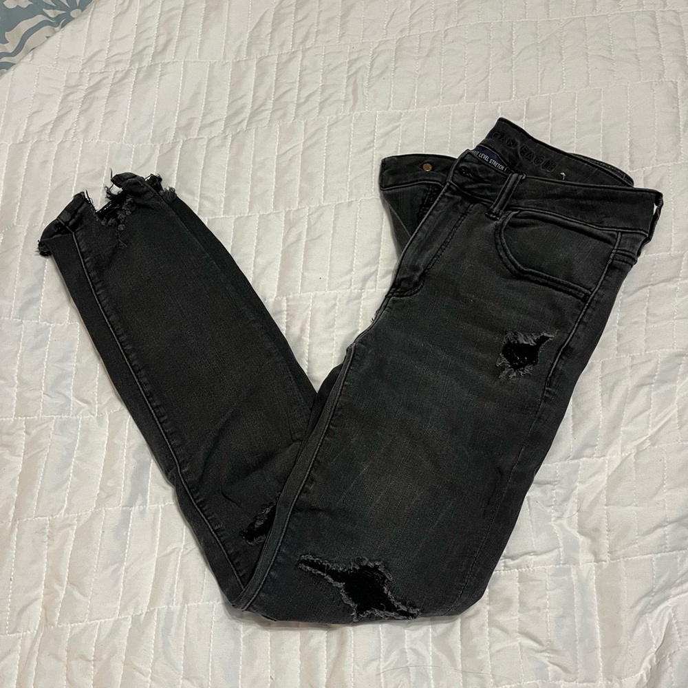 American Eagle black ripped jeggings size 6 regular